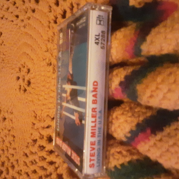 Steve Miller Band Living In The U.S.A. Cassette - Picture 2 of 6